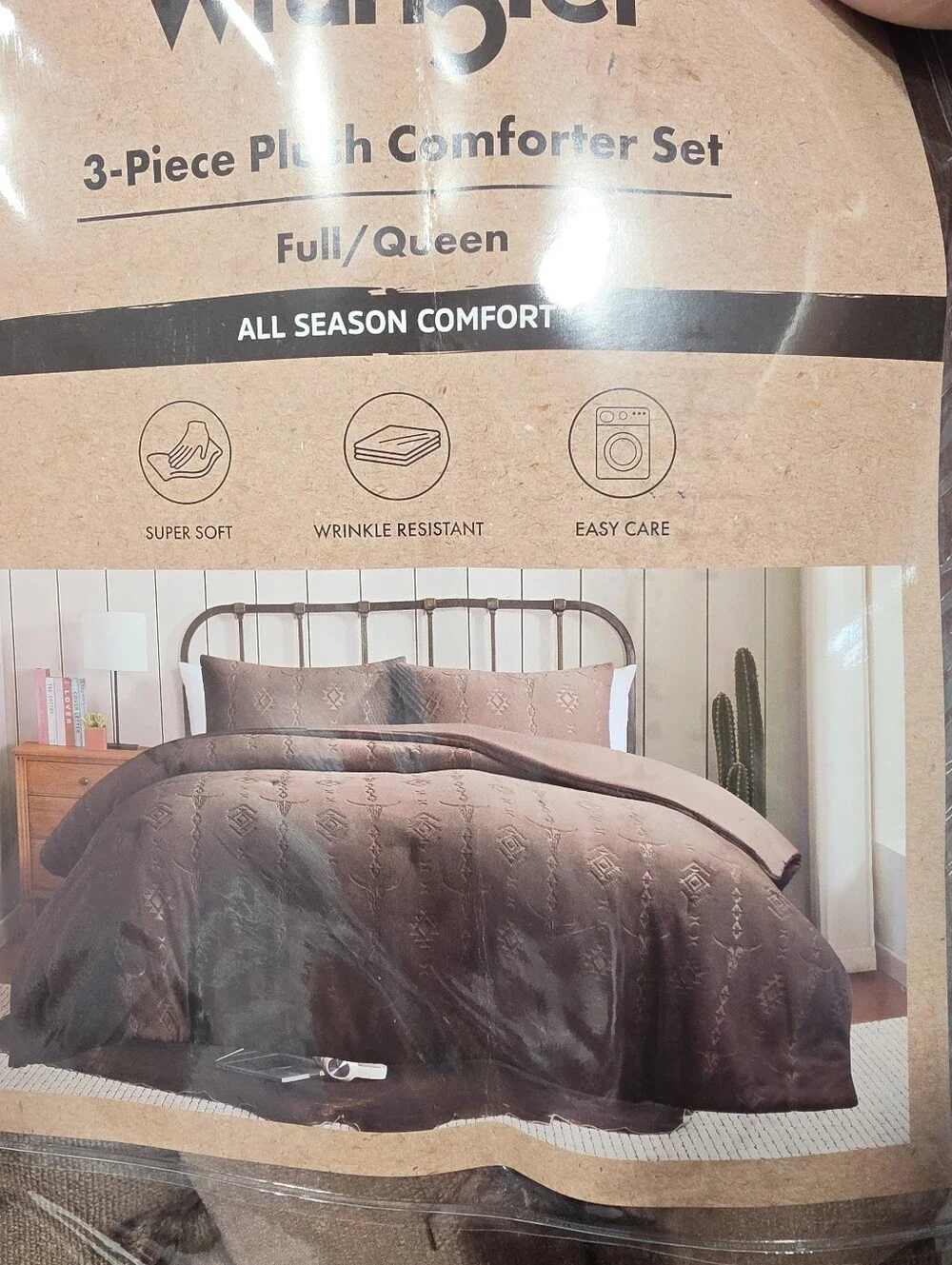 Wrangler Brown Plush Embossed Southwestern Steerhead Comforter
